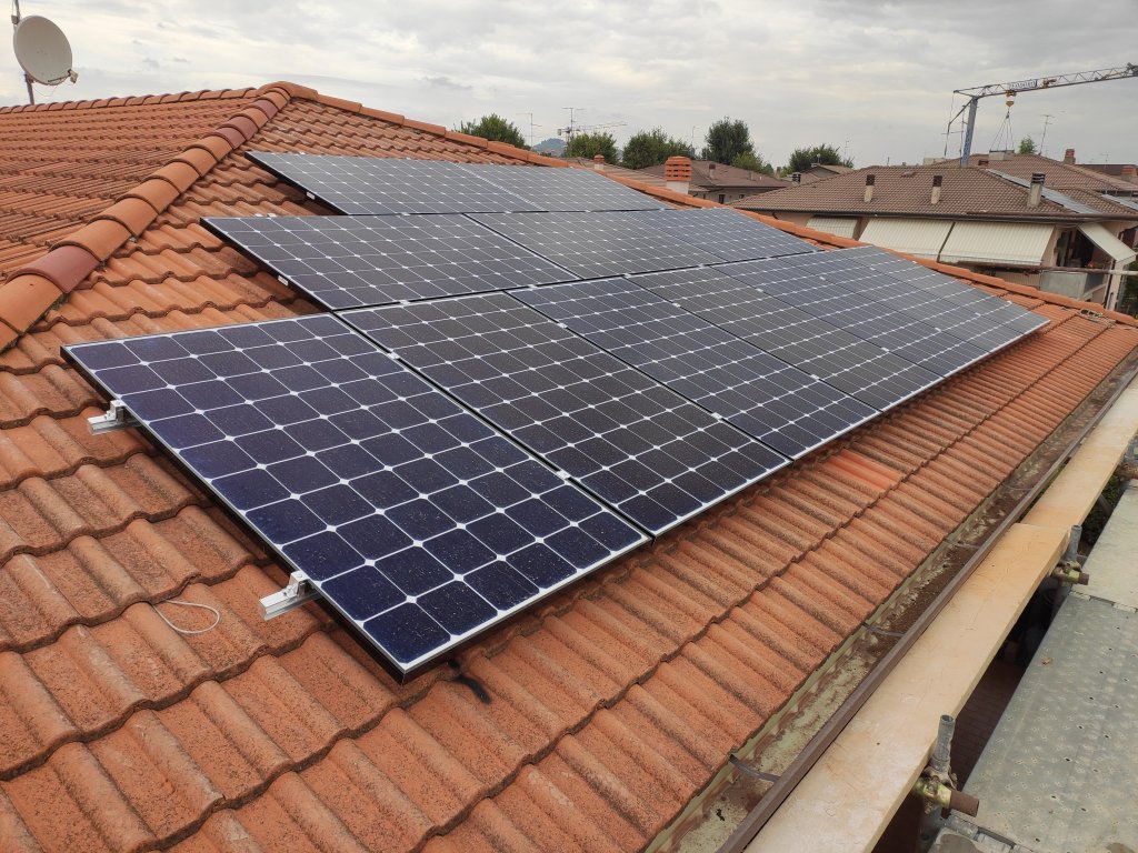 IMG_20210916_151624 Impianto fotovoltaico sulla copertura, installato durante la ristrutturazione a Caldiero